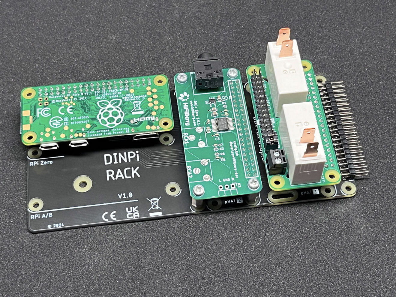 Vertical Raspberry Pi Mount Digikey DINPi RACK - PlasmaDan Electronics